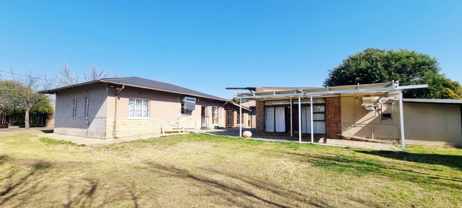 4 Bedroom Property for Sale in Wilgehof Free State